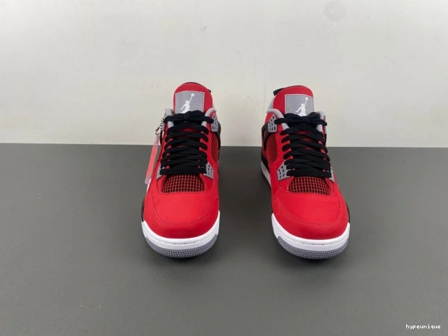 HYPE Retro Bravo Toro 308497-603 Jordan 4 0627